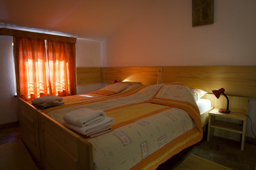 Apartmaji In Sobe Marija Jera Štanjel Værelse billede